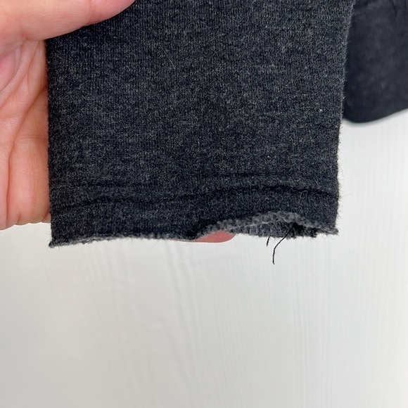 Misfits - Fiend Misfit Skulls Graphic Open Cut Neck Pocket Sweatshirt Size Small - Picture 10 of 10